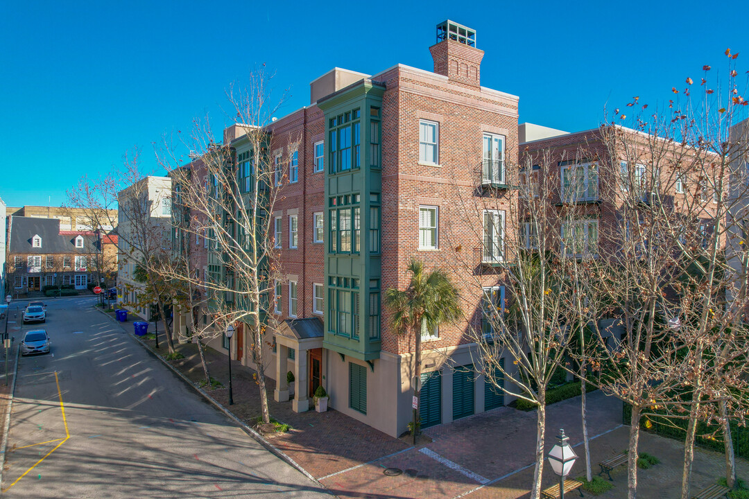 36 Prioleau St in Charleston, SC - Building Photo