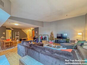 147 Kelton St, Unit 715 in Boston, MA - Building Photo - Building Photo