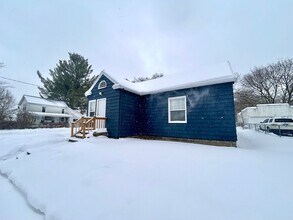 1244 Kenneth St in Muskegon, MI - Building Photo - Building Photo