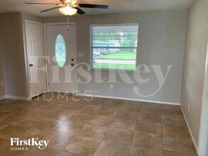 3833 14th Ave SE in Largo, FL - Building Photo - Building Photo