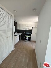 2751 Mary St in Montrose, CA - Building Photo - Building Photo