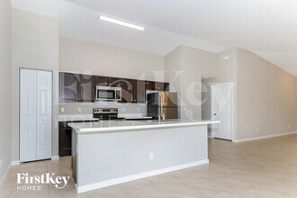 3542 SW Viceroy St in Port St. Lucie, FL - Foto de edificio - Building Photo