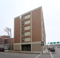 Wabasha Hi-Rise in St. Paul, MN - Foto de edificio - Building Photo