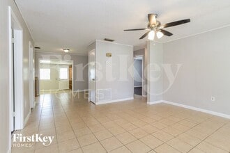 705 Vincent Dr in Mount Dora, FL - Building Photo - Building Photo