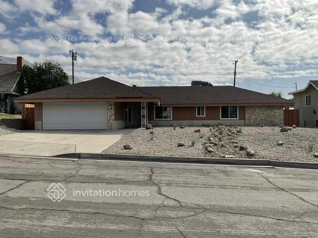 property at 2385 Denair Ave