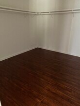 501 E Magnolia Blvd, Unit 203 in Burbank, CA - Foto de edificio - Building Photo