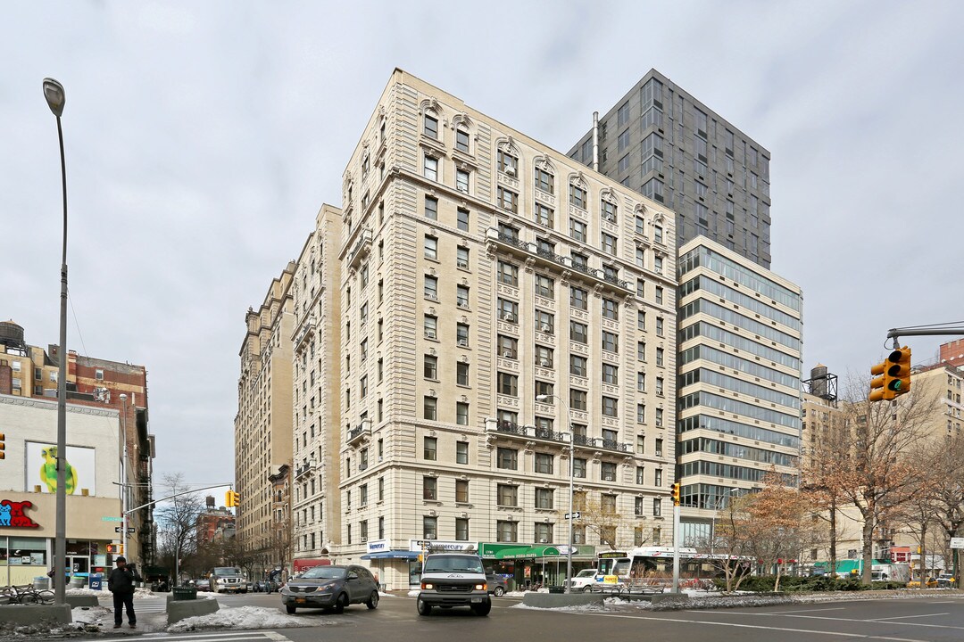 The Roxborough in New York, NY - Building Photo