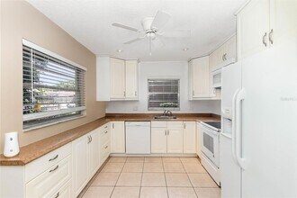 823 Field St in Oviedo, FL - Building Photo - Building Photo