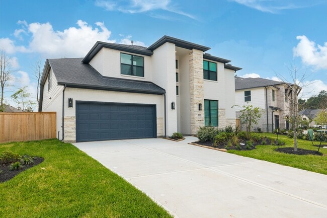 215 Warbler Song Dr in Willis, TX - Building Photo - Building Photo