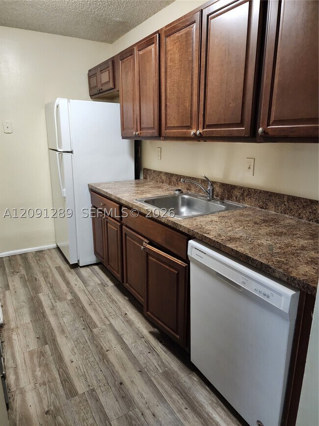 property at 1201 Lake Victoria Dr