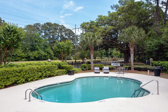 Marsh Point in Hilton Head Island, SC - Foto de edificio - Building Photo