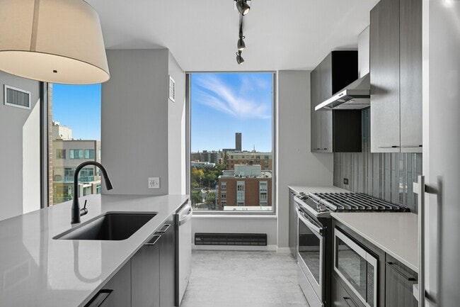 979 W Washington Blvd in Chicago, IL - Building Photo - Building Photo