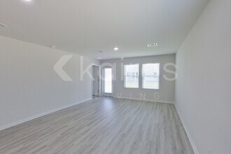 14220 Ruffian Ave in Denham Springs, LA - Building Photo - Building Photo