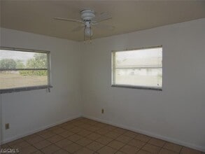 221 Cape Coral Pkwy W in Cape Coral, FL - Building Photo - Building Photo