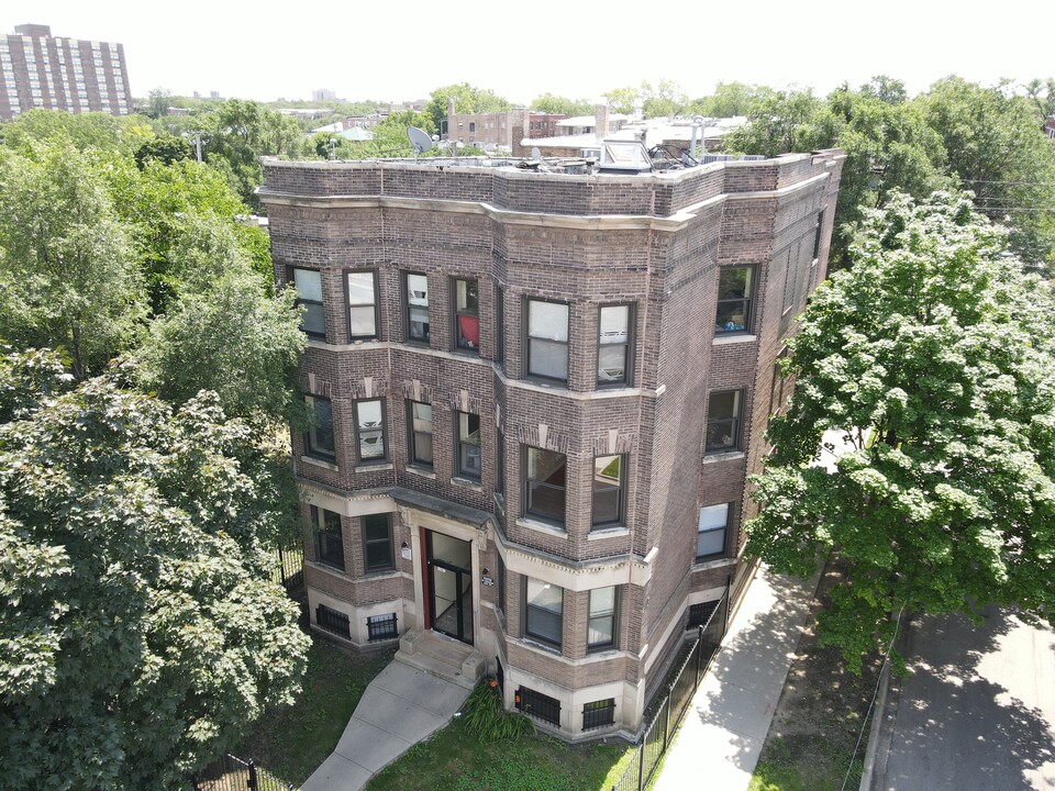 1501 E 66th Pl in Chicago, IL - Building Photo