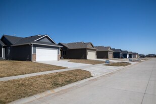 8962 Summerside Pl in Bel Aire, KS - Building Photo