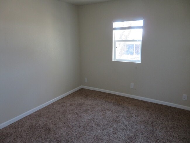 4177 W Muller Rd in Stockton, CA - Building Photo - Building Photo