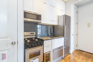 410 E 13th St, Unit 3E in New York, NY - Building Photo