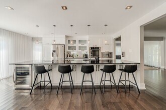 110 Chem. des Patriotes N in Mont-St-Hilaire, QC - Building Photo - Building Photo