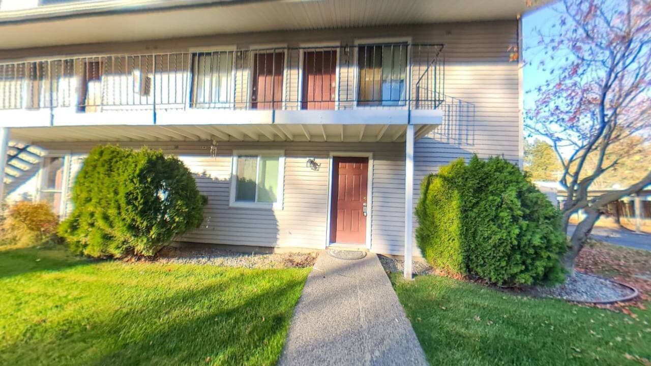 8612 N Mayfair St in Spokane, WA - Building Photo