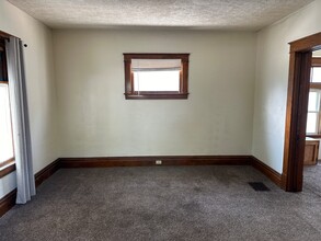 110 Halls Heights Ave in Youngstown, OH - Building Photo - Building Photo