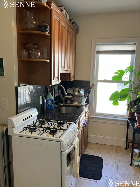 3 Westminster St, Unit 1 in Somerville, MA - Building Photo