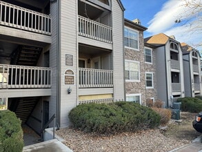9222 E Arbor Cir in Englewood, CO - Building Photo - Building Photo
