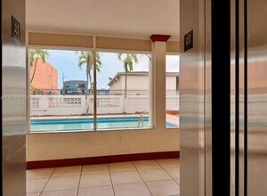 13390 NE 7th Ave in North Miami, FL - Building Photo - Building Photo