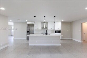 4430 NE 28th Terrace in Lighthouse Point, FL - Building Photo - Building Photo