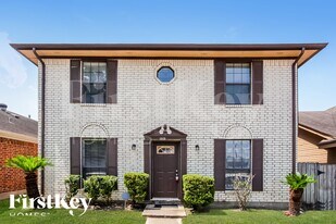 13830 Purplemartin St, Unit Room 5 in Houston, TX - Building Photo