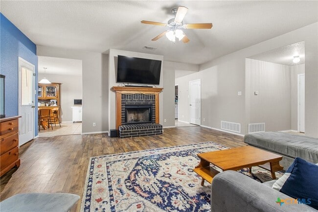 property at 3609 Ida Dr