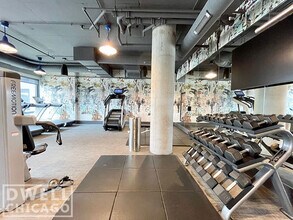 760 N Milwaukee Ave, Unit 3 in Chicago, IL - Building Photo - Building Photo
