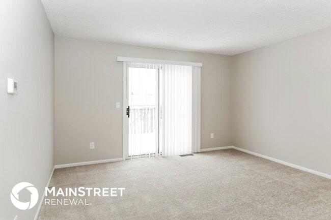 2980 Blue Moon Dr in Columbus, OH - Foto de edificio - Building Photo