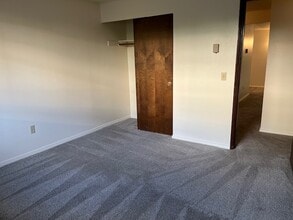 White House Apartments in Kent, WA - Foto de edificio - Building Photo