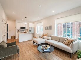 2235 Washington Ave in Philadelphia, PA - Building Photo