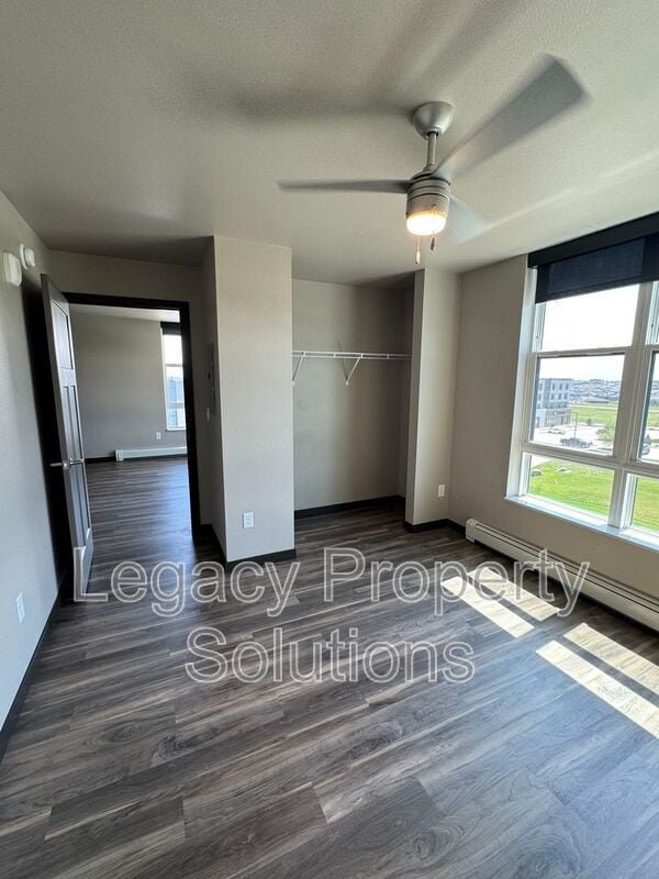 property at 226 E Greenfield Ln