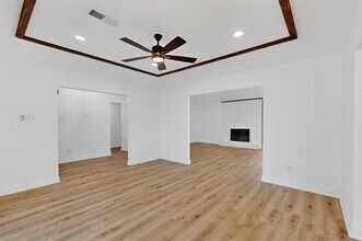 7116 Town Bluff Dr in Dallas, TX - Building Photo - Building Photo