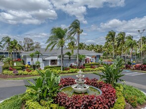 The Park at Positano in Ft. Myers, FL - Building Photo - Building Photo