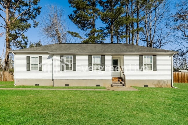 property at 2621 National Woods Dr