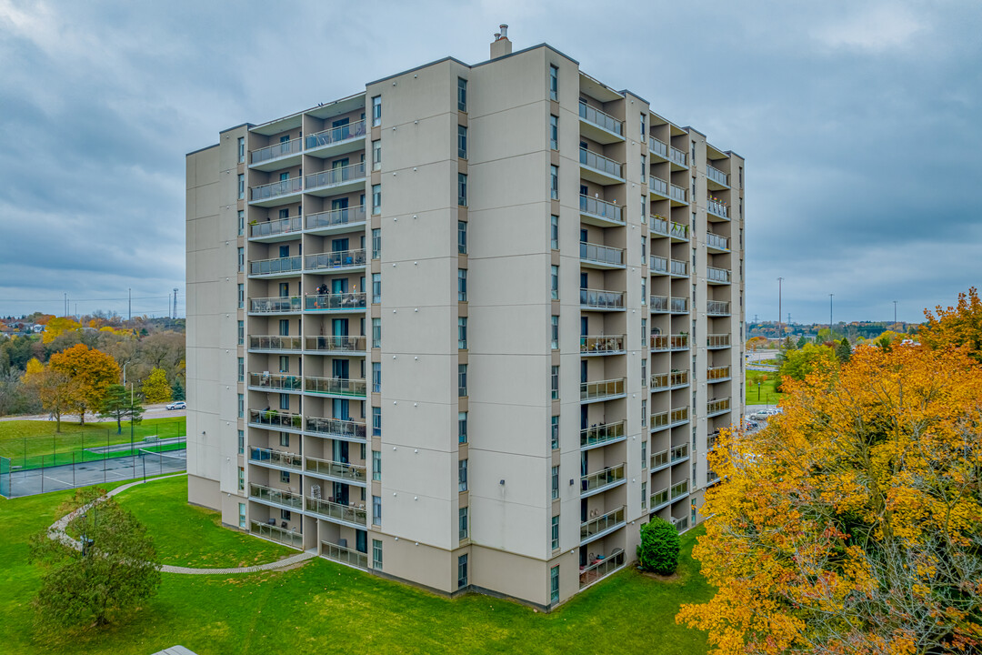 Bryden Apartments in Guelph, ON - Building Photo