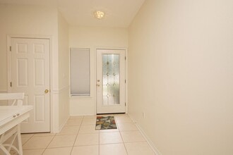 1307 Treasure Cove in Niceville, FL - Foto de edificio - Building Photo