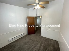 157 E Elva St in Idaho Falls, ID - Foto de edificio - Building Photo