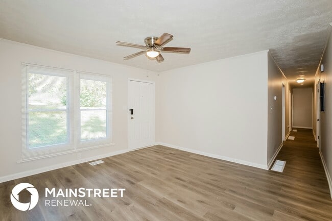 424 Azalea Dr in Stockbridge, GA - Foto de edificio - Building Photo