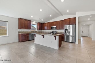 7195 Souverain Ln in Reno, NV - Building Photo - Building Photo