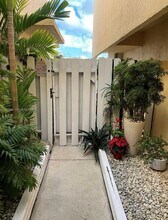 8837 NE 4th Avenue Rd in Miami Shores, FL - Building Photo - Building Photo