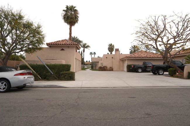 44490 San Rafael Ave in Palm Desert, CA - Building Photo - Building Photo