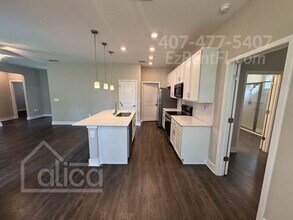4336 Las Almanos Ave in North Port, FL - Building Photo - Building Photo