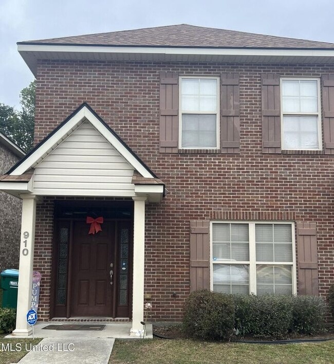 910 Jefferson Dr