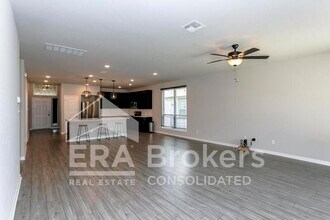 6402 Golden Gate Dr in Killeen, TX - Building Photo - Building Photo