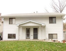 4200 Enden Ln in Des Moines, IA - Building Photo